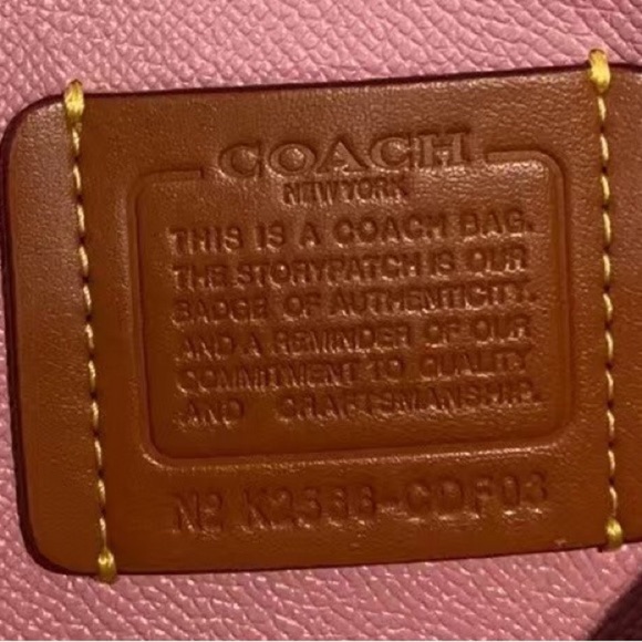 ✨Coach Pink Signature Canvas Crossbody Tote - Picture 9 of 9